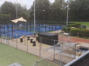 Overzicht Padel banen en nieuw terras